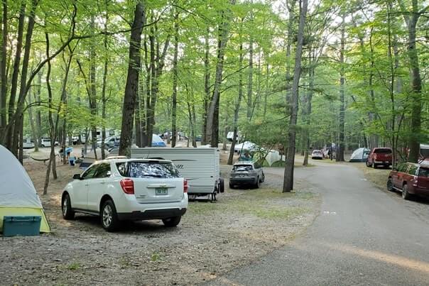 Muskegon State Park campground campsite pictures. Lake Michigan campground. michigan travel blog