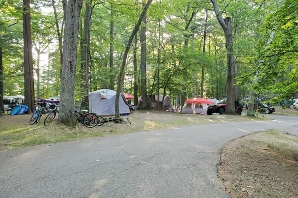 Muskegon State Park campground campsite pictures. Lake Michigan campground. michigan travel blog