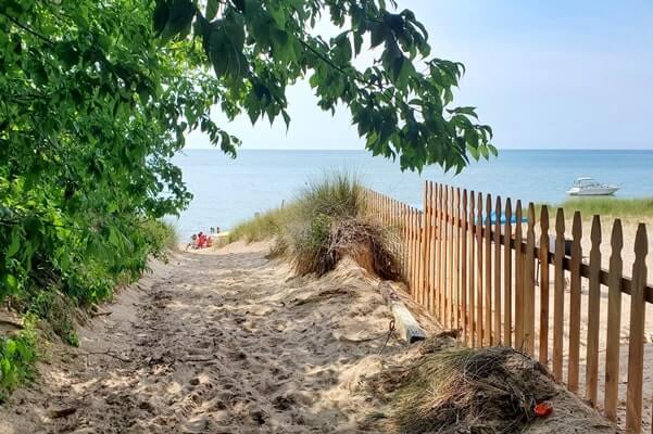 Trail to Oak Beach. south haven beach access. michigan travel blog