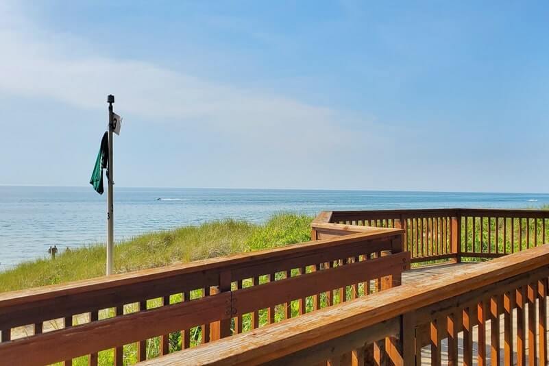 Packard Park beach access, Lake Michigan overlook. south haven, michigan travel blog
