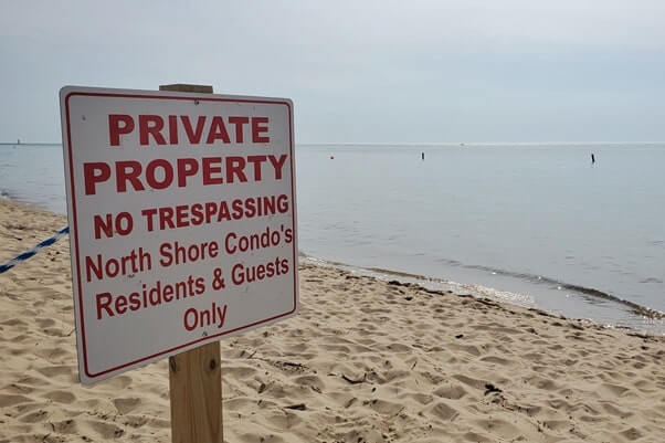 Packard Park beach. public beach and private beach in south haven, michigan travel blog