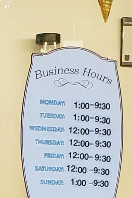 Muskegon ice cream shop near Muskegon State Park campground. ruth ann's hours. michigan travel blog