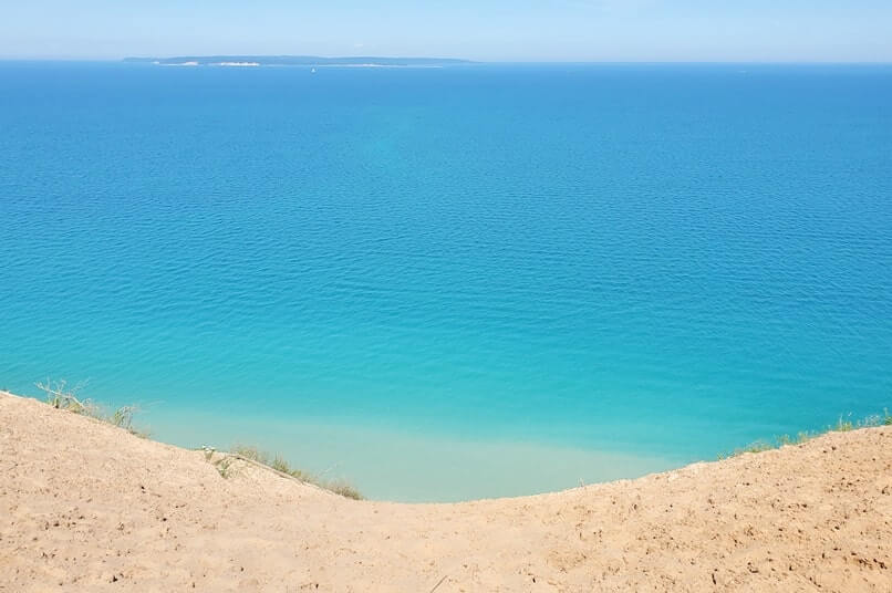 Best Michigan sand dunes along Lake Michigan. Things to do in Sleeping Bear Dunes: pyramid point. michigan travel blog