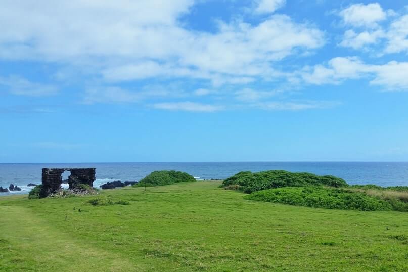Huialoha Church grounds, mokulau, kaupo. maui hawaii travel blog