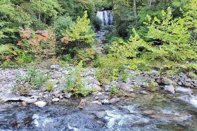 Little River Road waterfalls in the Smoky Mountains: meigs falls. smokies travel blog