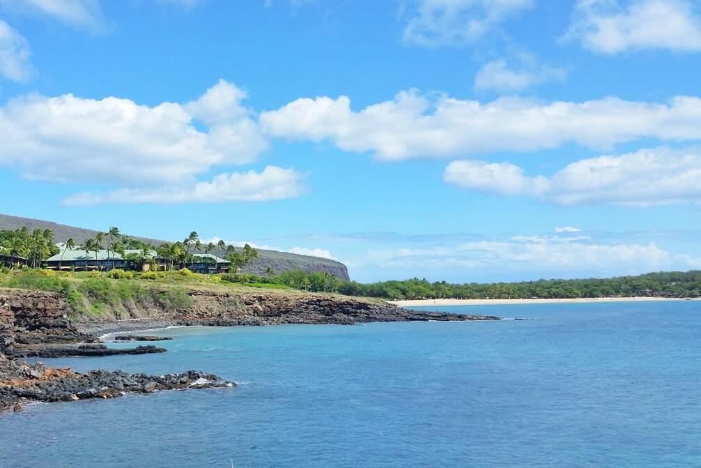 Best places to stay in Lanai Hawaii: Oceanfront Lanai hotel, Four Seasons Lanai resort. Best Lanai hotels. Hawaii travel blog