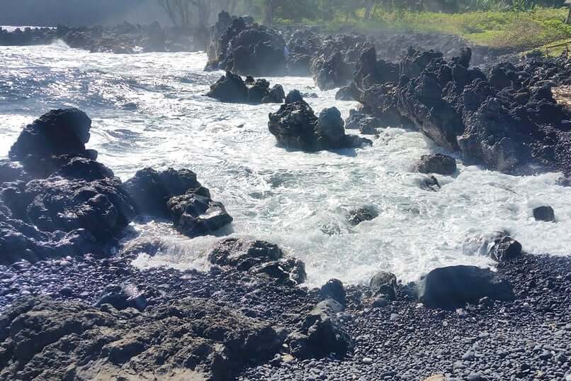 Keanae Lookout viewpoint. Keanae Point coastal lava flows. maui hawaii travel blog