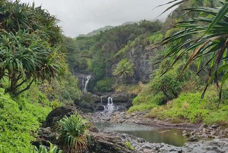 Seven sacred pools hike. oheo pools hike. Haleakala coast hike. Kipahulu coast. Hana coast. Kuloa Point trail to oheo pools. haleakala national park. maui hawaii travel blog