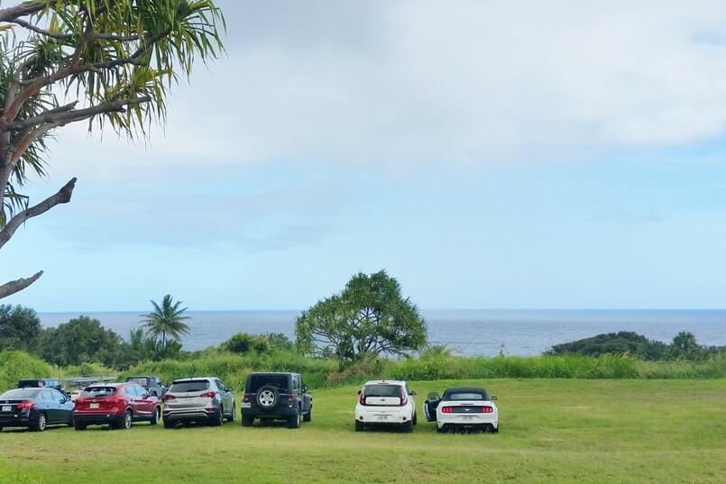 Pipiwai Trail: Getting to the pipiwai trailhead. haleakala national park kipahulu parking. maui hawaii travel blog
