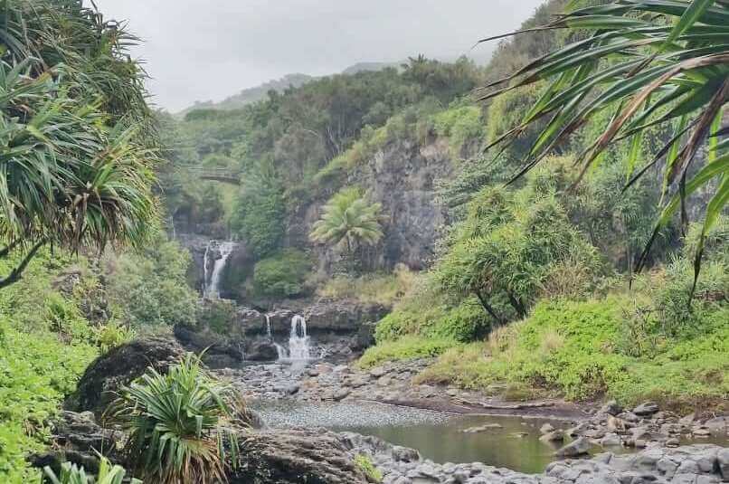 Best hikes in Haleakala National Park. haleakala hiking trails. haleakala coastal kipahulu hiking. kuloa point trail. haleakala waterfalls hiking. maui hawaii travel blog