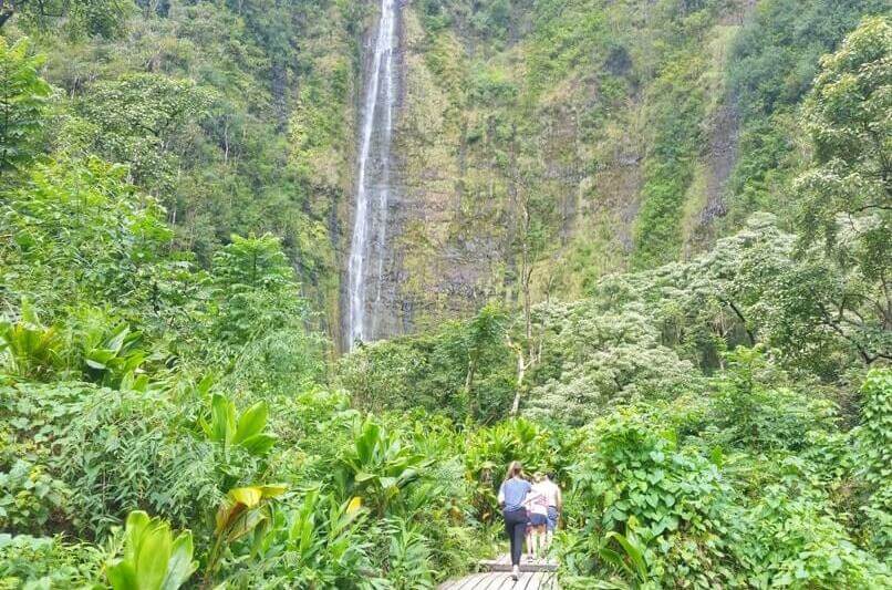 Best hikes in Haleakala National Park. haleakala hiking trails. haleakala kipahulu hiking. pipiwai trail. haleakala waterfalls hiking. maui hawaii travel blog