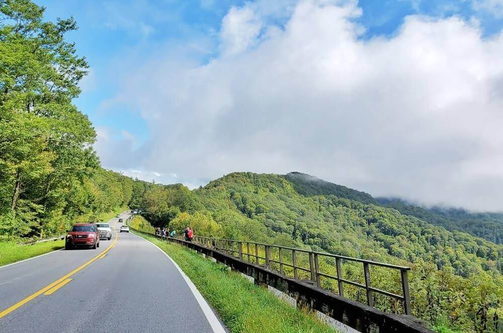 Best scenic drives in Great Smoky Mountains National Park. Best drives in Smoky Mountains: Newfound Gap Road. TN. NC. smokies travel blog