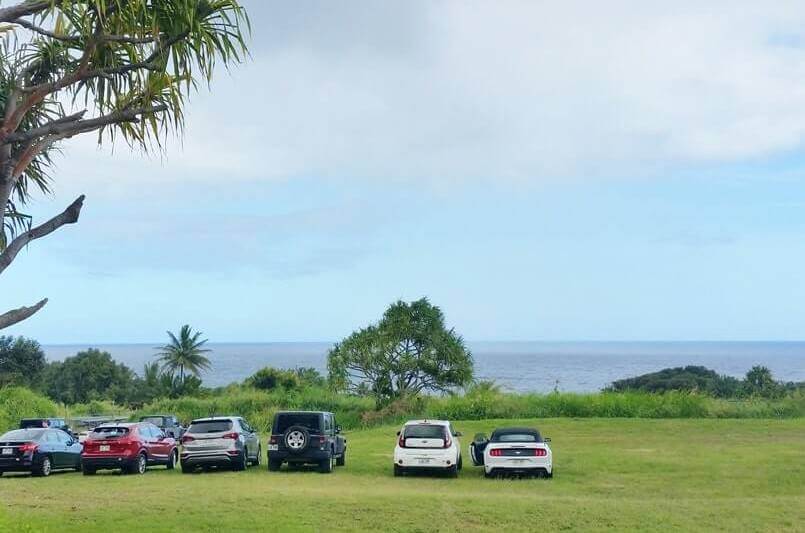 Getting to Haleakala hiking trails. Parking at haleakala kipahulu area trailhead. maui hawaii travel blog