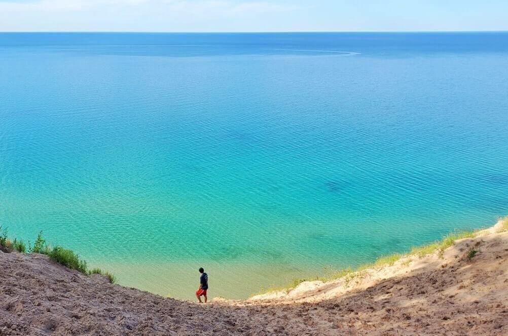 Best hikes in Pictured Rocks National Lakeshore: North Country Trail in Michigan. Best Lake Superior hiking trails. best upper peninsula hiking trails. up michigan travel blog