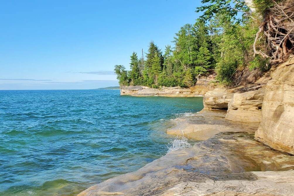 Pictured Rocks hiking to coves: North Country Trail to Big Star Cove. Lake Superior michigan hiking trails, Pictured Rocks National Lakeshore. upper peninsula michigan travel blog
