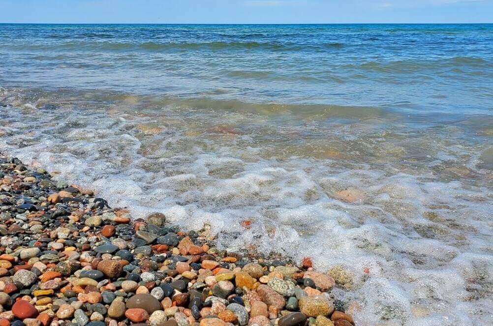 Pictured Rocks hiking to sable beach: Sable Falls Trail, hike to sable beach michigan. Lake Superior upper peninsula hiking trails, Pictured Rocks National Lakeshore. upper peninsula michigan travel blog