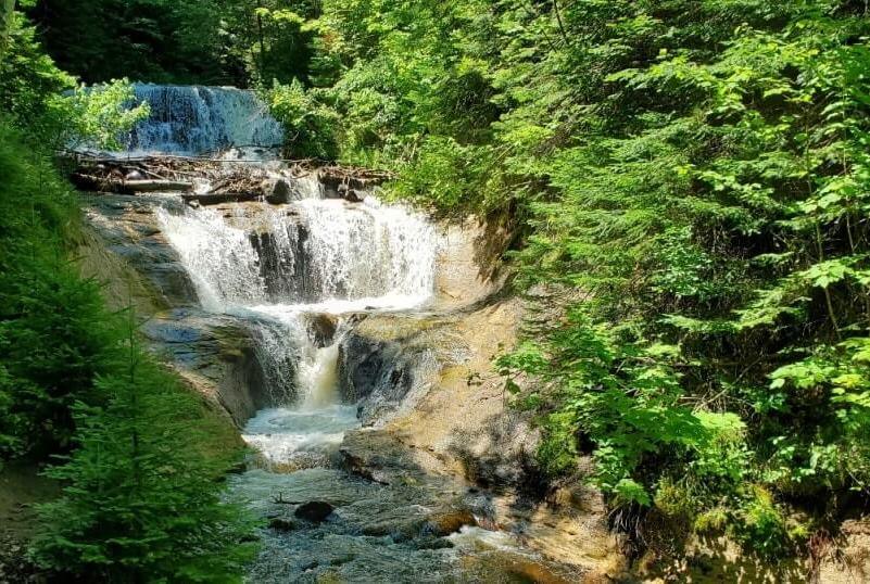 Pictured Rocks hiking to sable falls: upper peninsula michigan hiking trails, Pictured Rocks National Lakeshore. up michigan travel blog