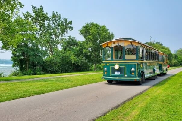 how to get to Three Sisters Islands: niagara scenic trolley from goat island. Niagara Falls State Park, NY, USA, american side. new york travel blog