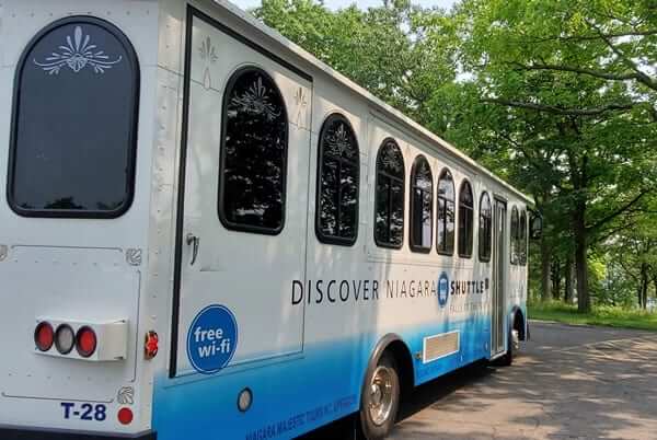 shuttle to Whirlpool scenic overlook at whirlpool state park. new york travel blog