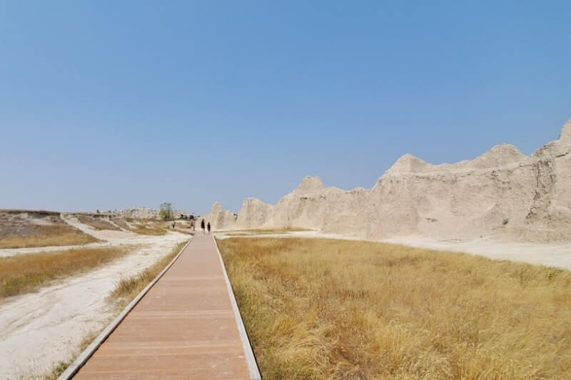 How much time for Window Trail? short and easy hikes in Badlands National Park. south dakota travel blog