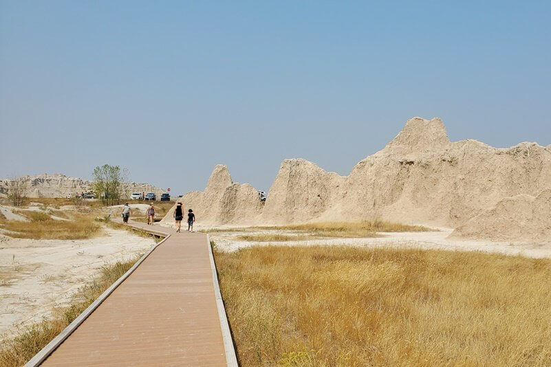 How much time for Window Trail? short and easy hikes in Badlands National Park. south dakota travel blog