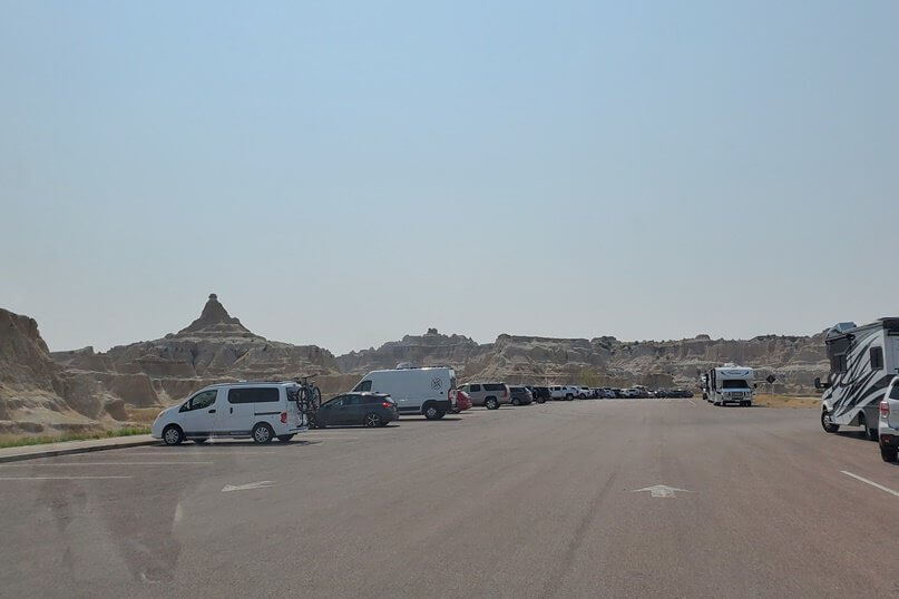 Window Trail parking. window trailhead parking. Badlands National Park. south dakota travel blog