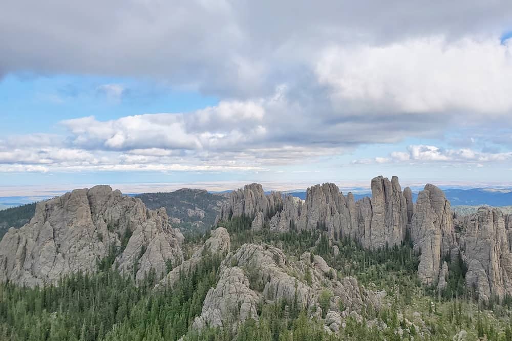Best hikes in Custer State Park. Best hikes in Black Hills. Best hikes in South Dakota. south dakota travel blog