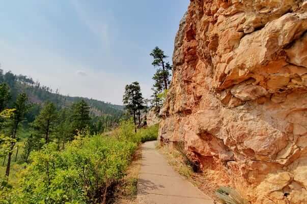 Hiking the Canyons Trail to natural entrance of Jewel Cave. south dakota travel blog