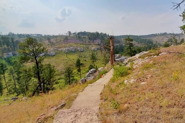 Hiking the Canyons Trail to natural entrance of Jewel Cave. south dakota travel blog