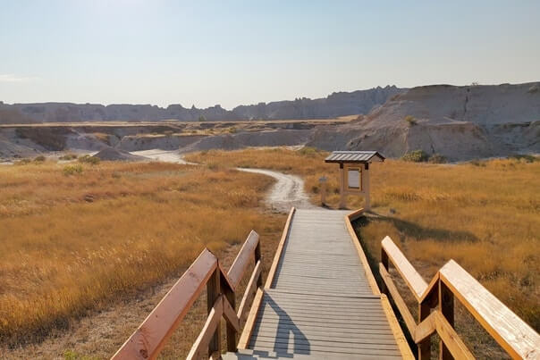 Where to start hiking the castle trail from door trail, window trail, notch trail parking lot. badlands national park. south dakota travel blog