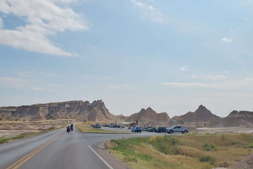 Castle Trail from fossil exhibit parking. How to hike Castle Trail. Where to start from fossil exhibit trail. badlands national park. south dakota travel blog
