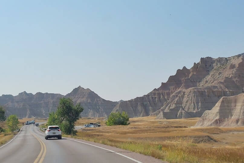 Castle Trail from Saddle Pass parking. How to hike Castle Trail. Where to start from saddle pass trail. badlands national park. south dakota travel blog