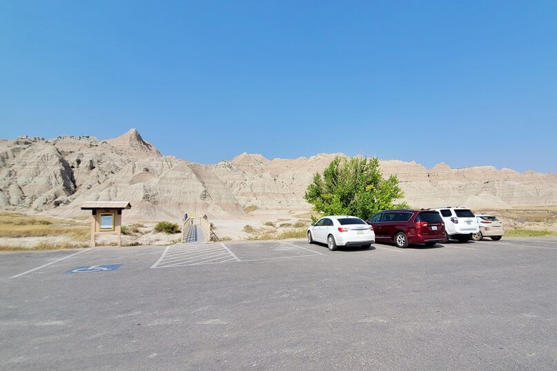 Castle Trail from Saddle Pass parking. How to hike Castle Trail. Where to start from saddle pass trail. badlands national park. south dakota travel blog