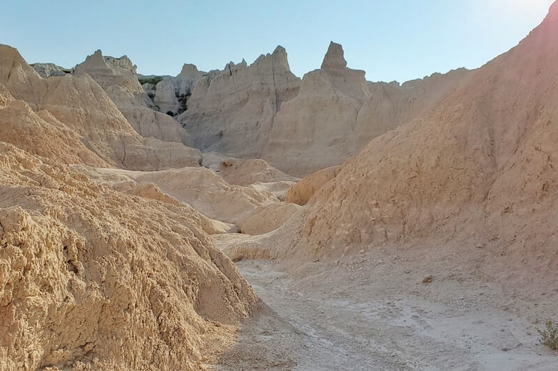 how much time for hiking the castle trail from door trail, window trail, notch trail parking lot. badlands national park. south dakota travel blog