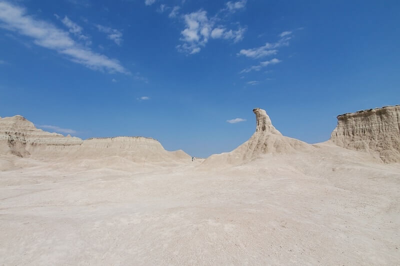 how much time for hiking the castle trail from fossil trail parking lot. badlands national park. south dakota travel blog