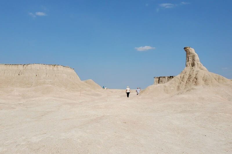 how much time for hiking the castle trail from fossil trail parking lot. badlands national park. south dakota travel blog