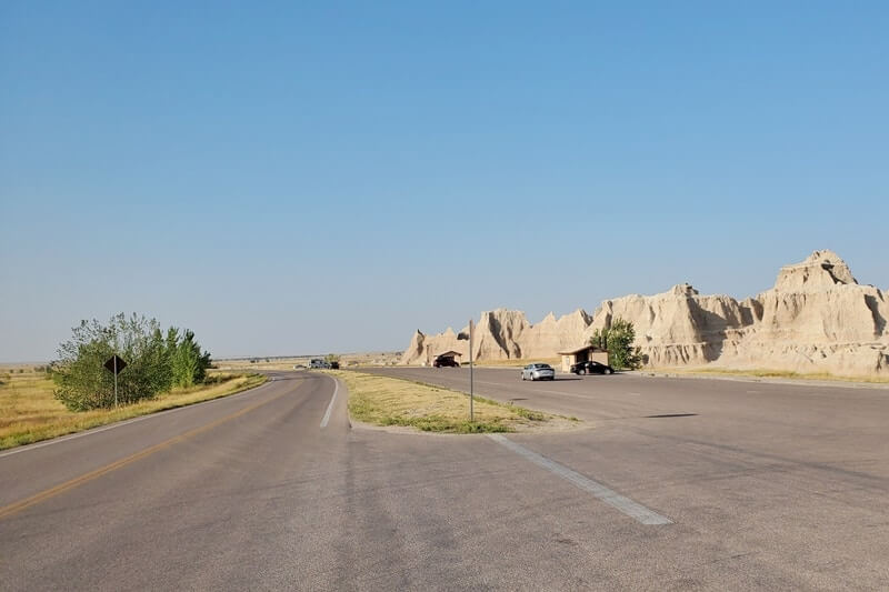 Getting to Door Trail parking lot. Driving badlands loop road. south dakota travel blog