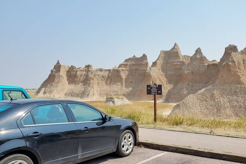 Getting to Door Trailhead parking lot. How to hike door trail. Where to start door trail. Driving badlands loop road. south dakota travel blog