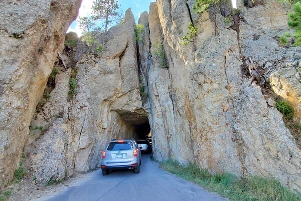 Driving to Little Devils Tower Trailhead parking along Needles Highway. Little Devils Tower trail hike near needles eye tunnel. custer state park. south dakota travel blog