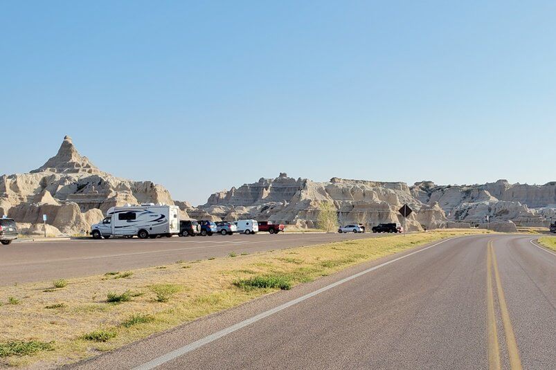 Getting to Window Trailhead parking lot. How to hike window trail. Where to start window trail. Driving badlands loop road. south dakota travel blog