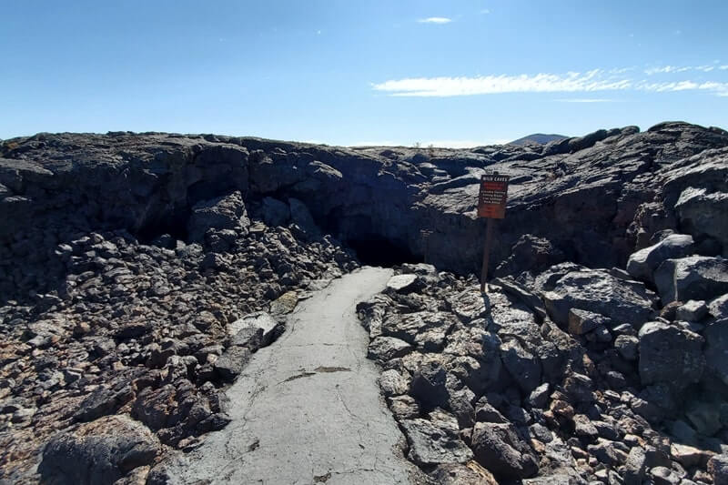 Caves Trail to Beauty Cave. Craters of the moon caves in Idaho. idaho travel blog