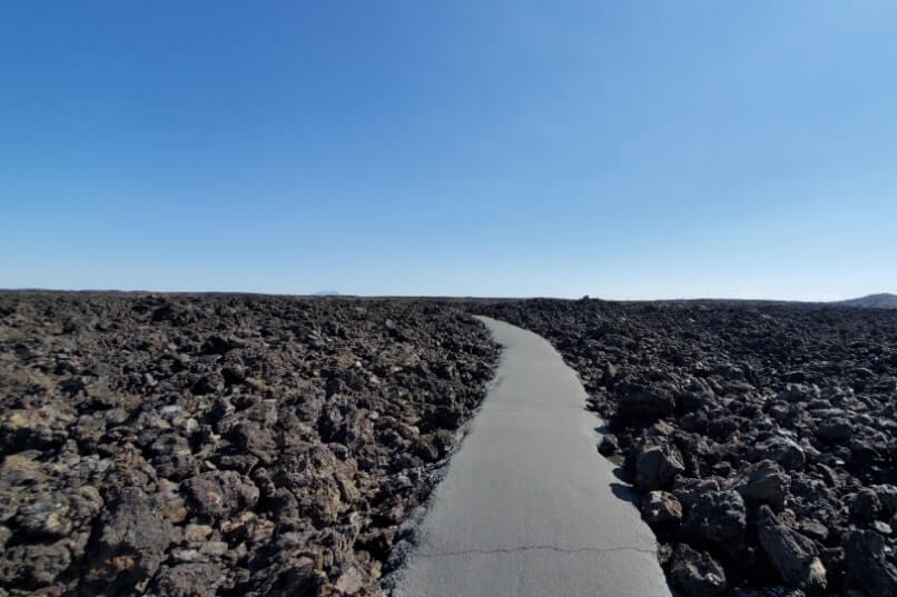 Getting to Beauty Cave: Caves Trail to Beauty Cave. craters of the moon. idaho travel blog