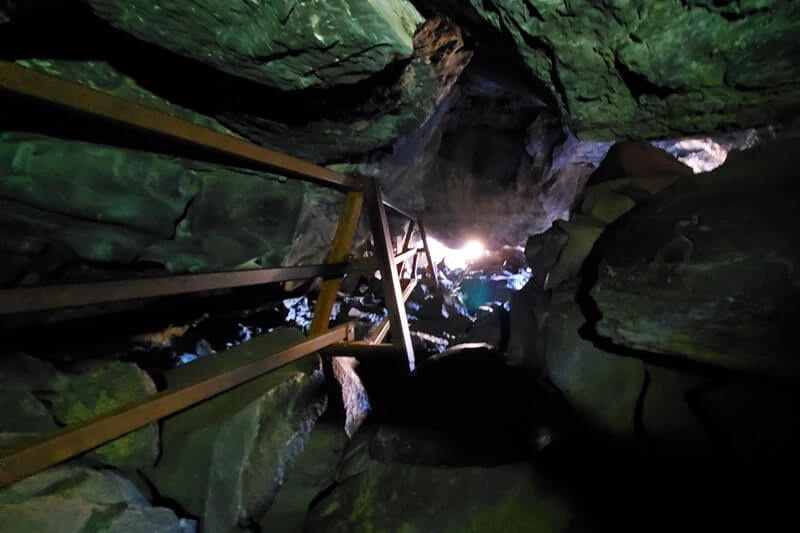 Boy Scout Cave is a wild cave. Wild caving in craters of the moon. wild caving in Idaho. idaho travel blog