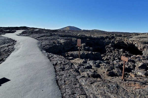 Getting to Dewdrop Cave entrance. craters of the moon. idaho travel blog
