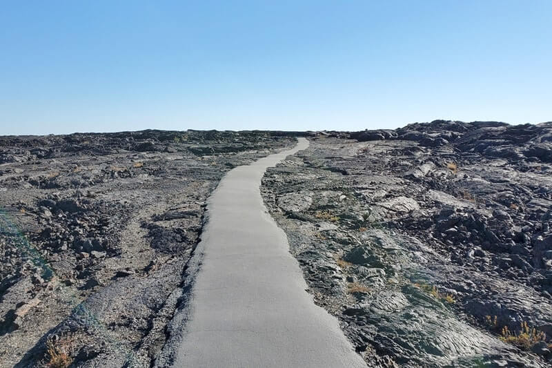 Getting to Dewdrop Cave: Caves Trail to Dewdrop Cave. craters of the moon. idaho travel blog