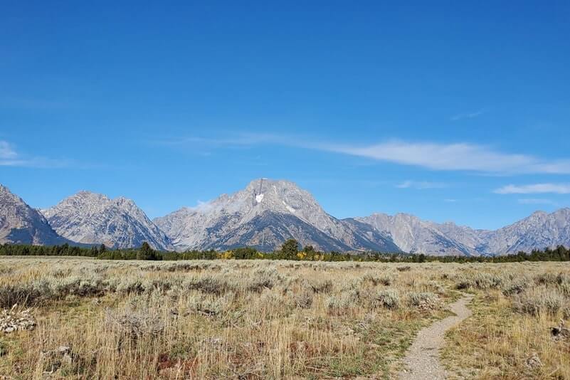 Things to do in Grand Teton National Park. Stops to make while driving the Grand Teton scenic loop drive: mount moran turnout. wyoming travel blog