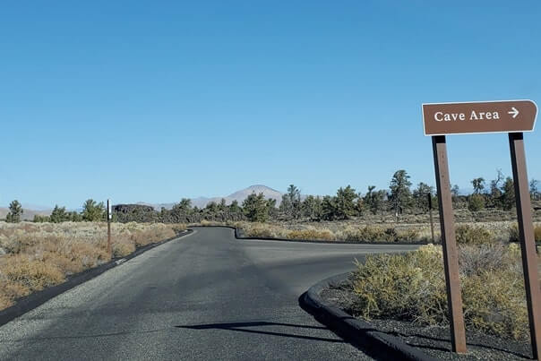 Driving to Indian Tunnel. craters of the moon. idaho travel blog