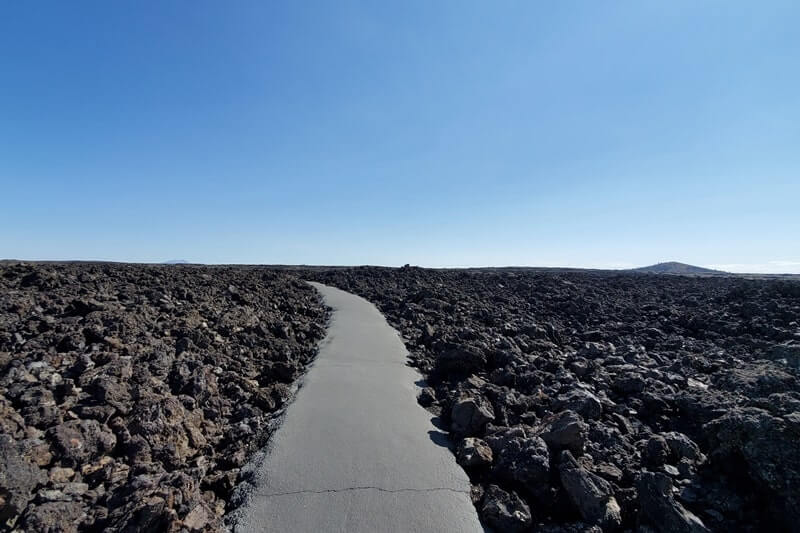 Caves Trail to Indian Tunnel. Lava fields, Craters of the moon tunnel in Idaho. idaho travel blog
