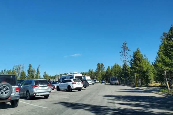 Red Spouter trail parking. yellowstone wyoming travel blog