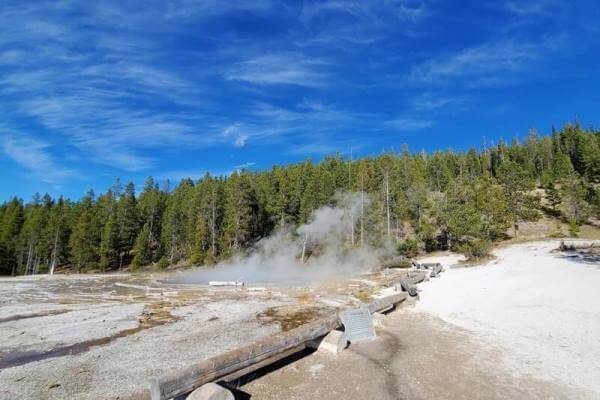 Solitary Geyser thermal area. yellowstone wyoming travel blog